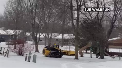 man steals skid steer|Police chase stolen skid.